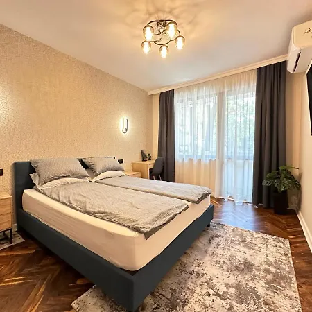 Cathedral Boutique Apartment Warna